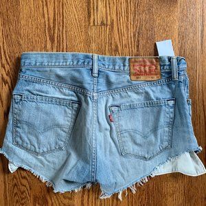 Denim Cut Off Levi Shorts